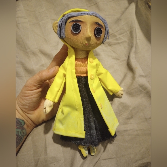 Other - Caroline prop doll, EUC